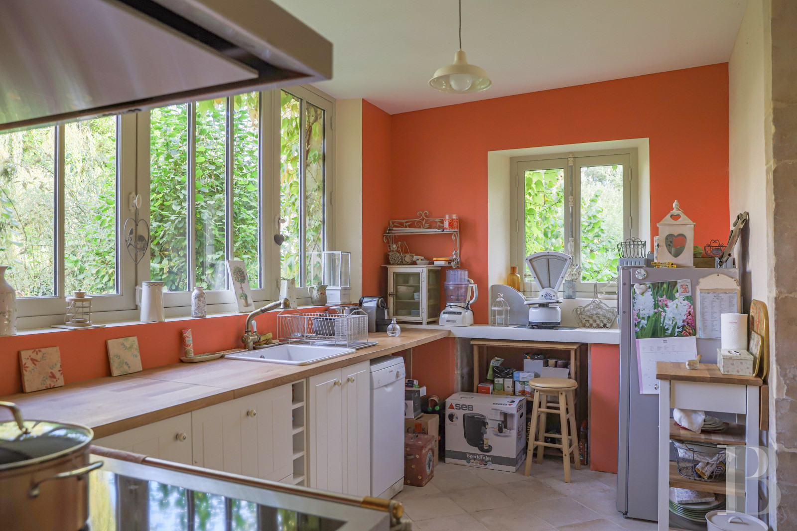 En Normandie, à Falaise, une maison des 17e et 18e siècles au cœur d’un quartier historique - photo  n°46